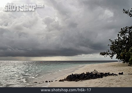 
                Gewitterwolke, Malediven                   