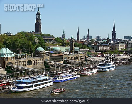 
                Hamburg, Hafenrundfahrt, Anlegestelle, Landungsbrücken                   