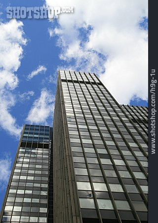 
                Wolkenkratzer, Bürogebäude, Hochhaus                   