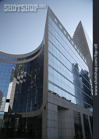 
                Paris, La Défense, Geschäftszentrum                   