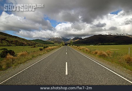 
                Straße, Neuseeland, Mittelstreifen                   