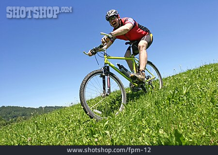 
                Sport & Fitness, Mountainbike, Radfahren                   