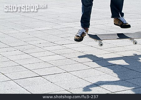 
                Sprung, Skateboard, Skaten                   