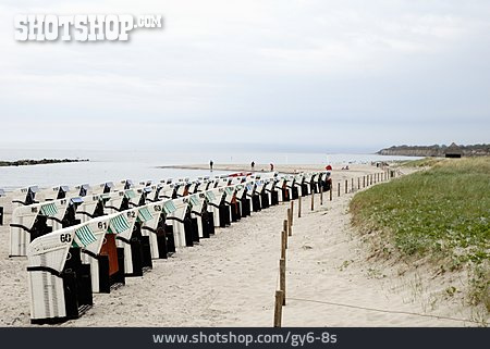 
                Strandkorb, Ostsee, Nebensaison                   