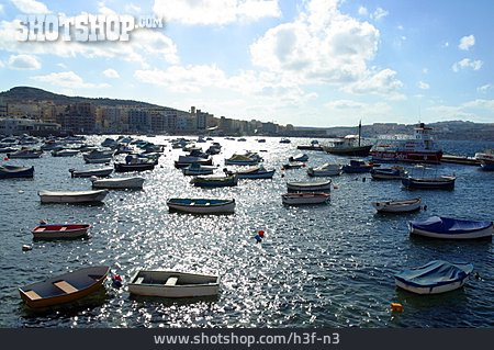 
                Bucht, Malta, Fischerboote                   