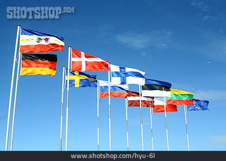 
                Flagge, Flaggenparade, Nationalflaggen                   