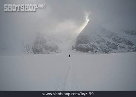 
                Isolation & Einsamkeit, Aletschgletscher                   