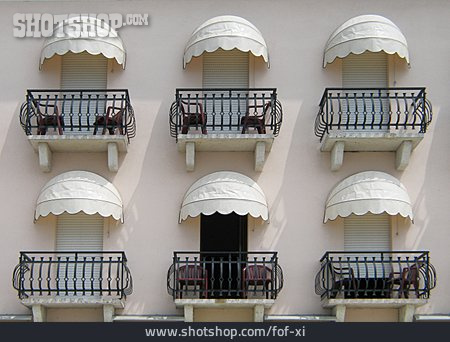 
                Hotel, Fassade, Balkon                   