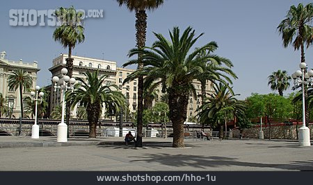 
                Platz, Städtisches Leben, Barcelona                   