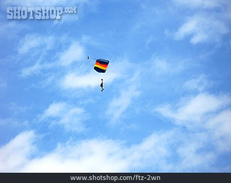 
                Fallschirmspringen, Paraglider                   