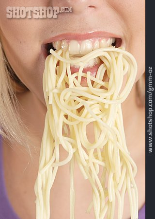 
                Mund, Spaghetti                   
