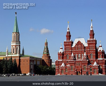 
                Russland, Roter Platz, Moskau, Kreml, Staatliches Geschichtsmuseum                   
