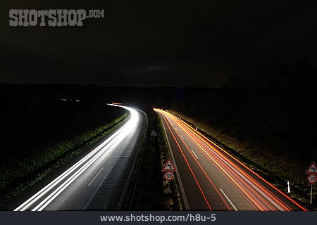
                Autobahn, Lichtspuren                   
