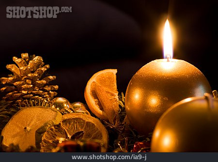 
                Adventskranz, Advent, Kerze, Weihnachtsdekoration                   