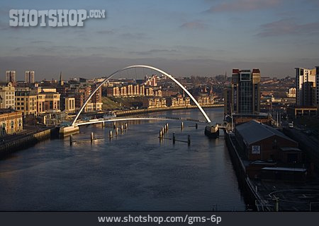 
                Newcastle Upon Tyne, Milleniumsbrücke                   