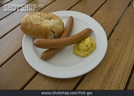 
                Wurst, Senf, Brötchen, Bockwurst, Wiener Würstchen                   