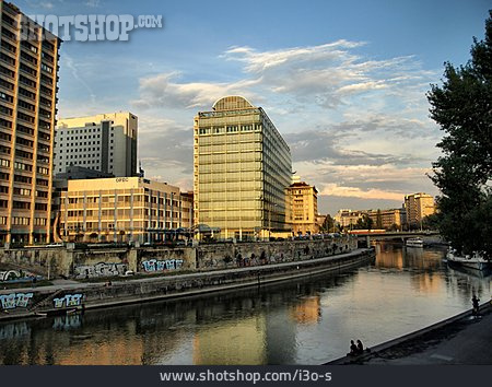 
                Stadt, Wien, Donaukanal                   
