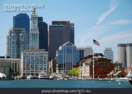 
                Stadt, Boston, Massachusetts                   