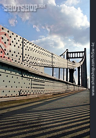 
                Stahlkonstruktion, Niete, Auslegerbrücke, Krefeld-uerdinger Brücke                   