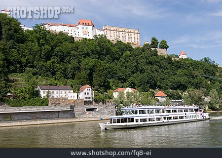 
                Passau                   