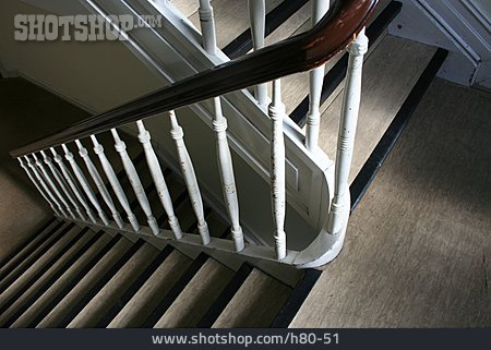 
                Treppe, Treppenhaus, Treppengeländer                   