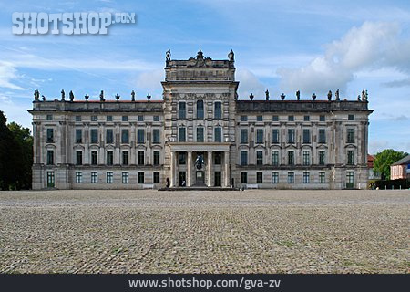 
                Schloss, Ludwigslust                   