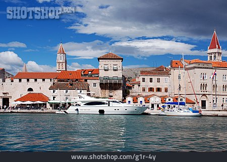 
                Kroatien, Yachthafen, Trogir                   