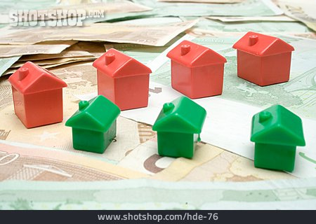 
                Immobilienmarkt, Bausparvertrag, Baufinanzierung                   