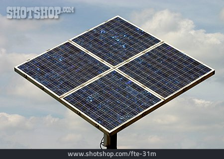 
                Strom, Solarenergie, Sonnenkollektor                   