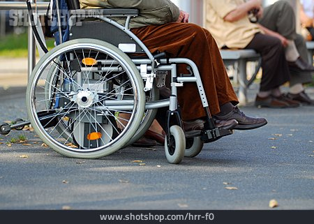 
                Gehbehindert, Behindert, Rollstuhlfahrer                   
