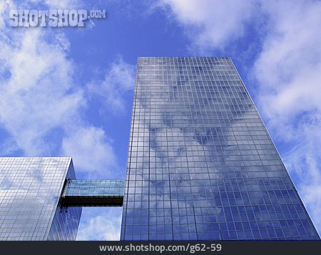 
                Moderne Baukunst, Glasfassade, Brüssel                   