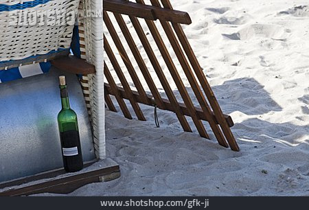 
                Strand, Weinflasche                   