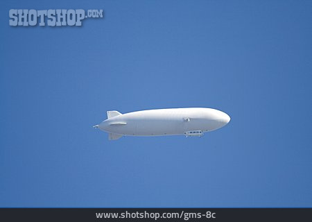
                Zeppelin, Luftschiff                   