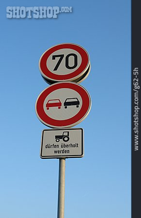 
                Verkehrszeichen, überholverbot, Verbotsschild, Geschwindigkeitsbeschränkung                   