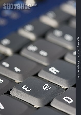 
                Computer, Tastatur, Eurozeichen                   