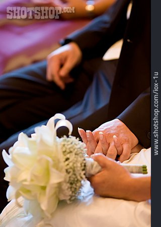 
                Hochzeit, Hand Halten, Brautstrauß                   