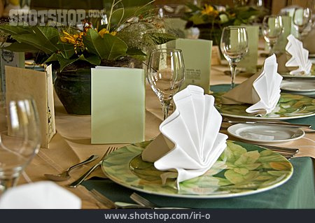 
                Tischdekoration, Restaurant, Festtafel                   