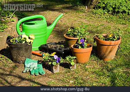 
                Gartenarbeit                   