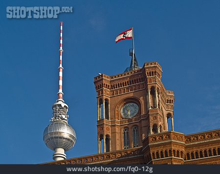 
                Berlin, Fernsehturm, Rotes Rathaus                   