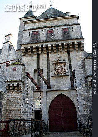 
                Burg, Frankreich, La Rochepot                   
