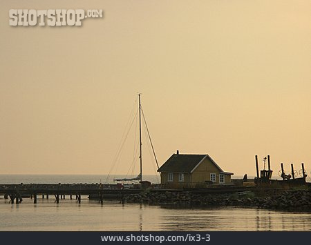 
                Hütte, Fischerei                   