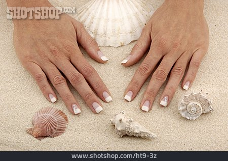 
                Maniküre, French Manicure, Handpflege                   