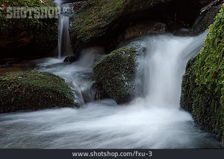 
                Wasser, Wasserfall, Fließen                   