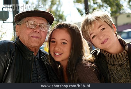 
                Großvater, Tochter, Generation, Enkelin                   