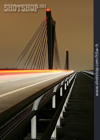 
                Bewegung & Geschwindigkeit, Brücke, Hängebrücke                   