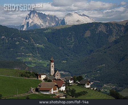 
                Dorf, Idylle, Südtirol                   