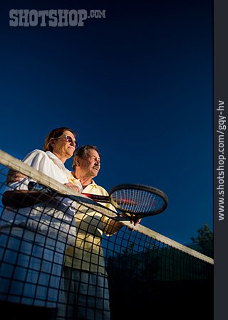 
                Paar, Zusammenhalt, Aktiver Senior, Tennis, Zukunft, Gemeinsam                   