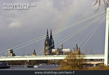 
                Köln, Kölner Dom, Severinsbrücke                   