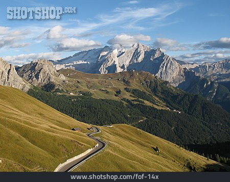 
                Alpen, Italien, Dolomiten, Marmolata, Bergstraße                   