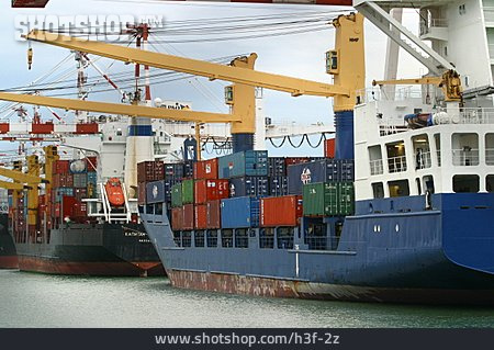 
                Logistik, Containerschiff, Frachthafen                   